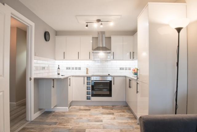 Finchley Contemporary 2 Bed Apartment + Parking Hendon Exterior foto